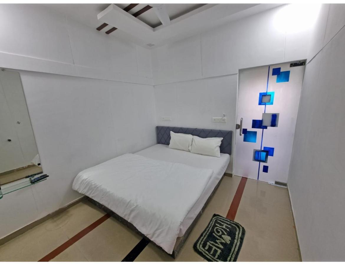 Hari Homestay, Garudeshwar エクステリア 写真